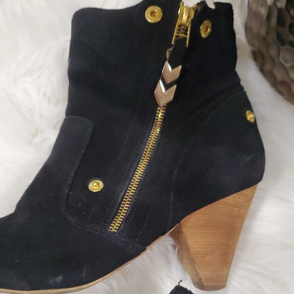 Matt Bernson Black Suede Fold Over Ankle Booties Boots Sz 8.5 - Picture 3 of 16